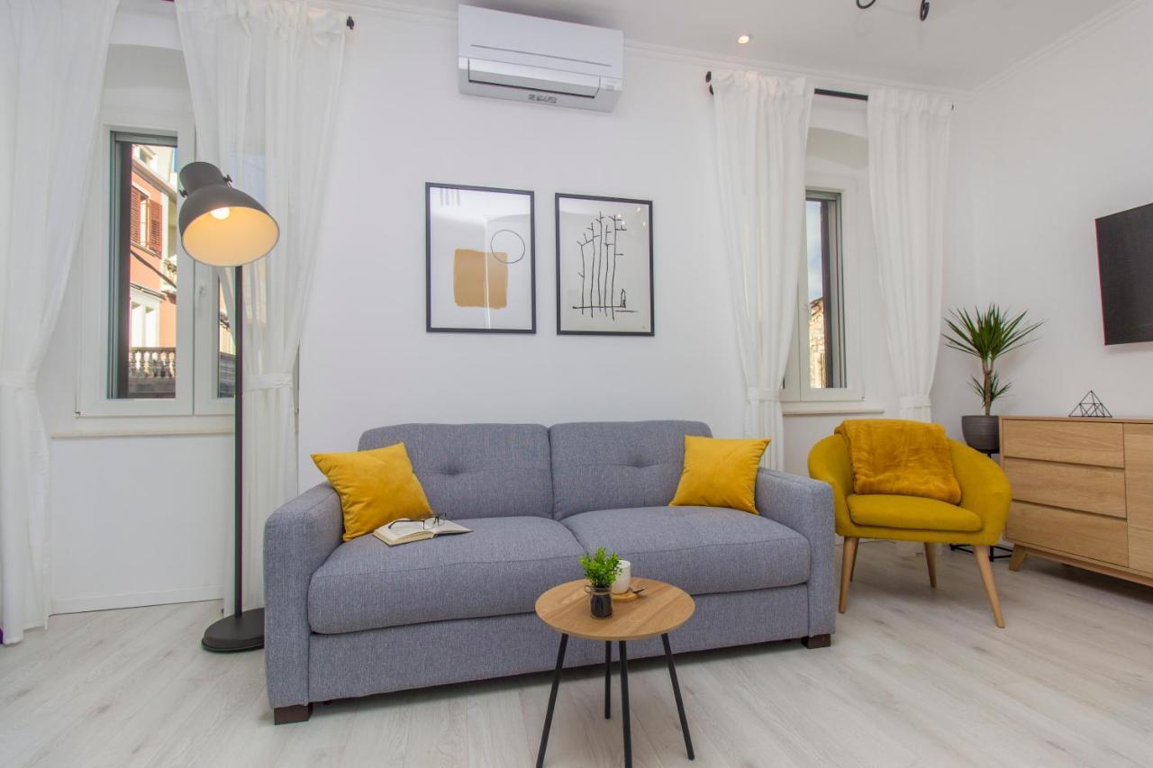 Apartment Ena ,City Center Шибеник Екстер'єр фото