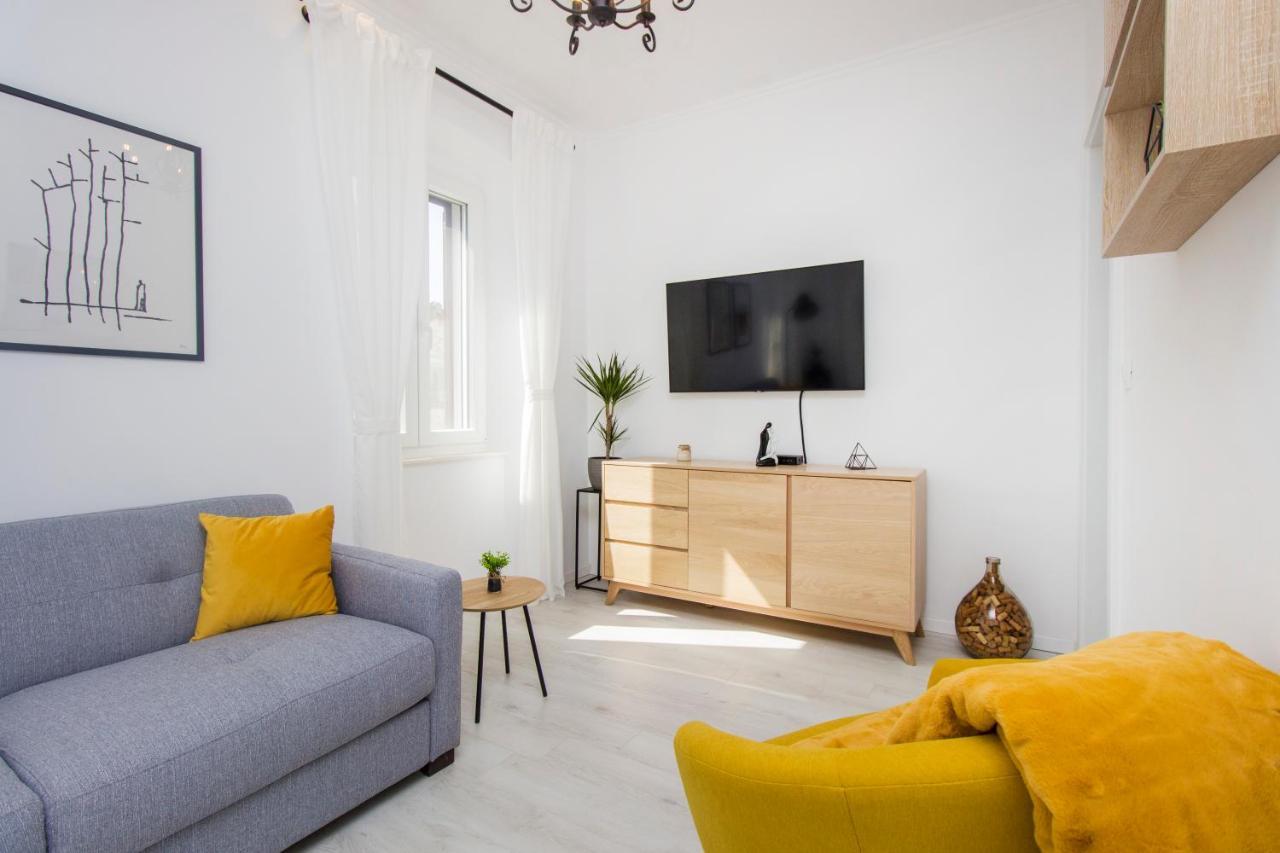 Apartment Ena ,City Center Шибеник Екстер'єр фото